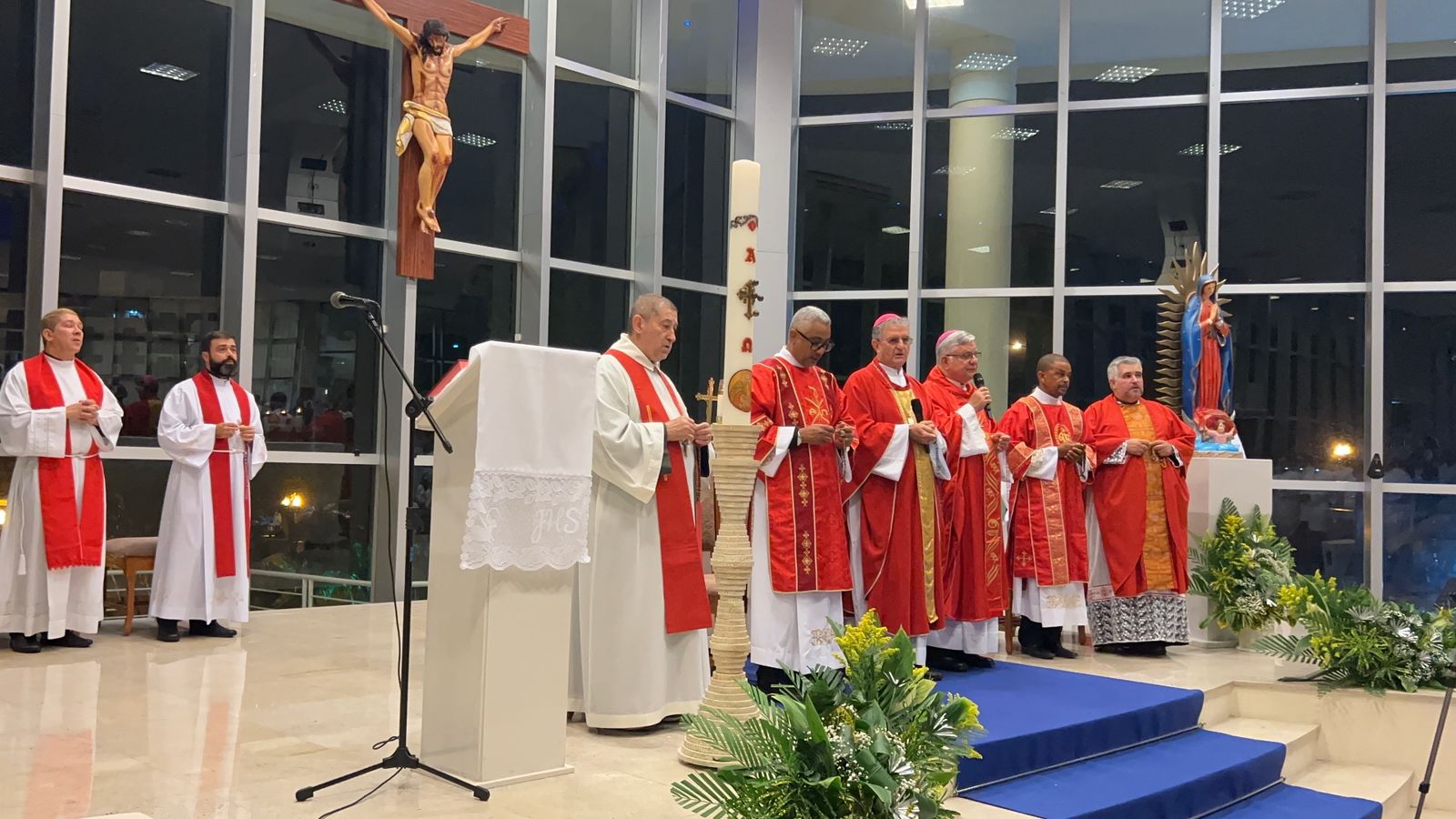 Araruama acolhe Terço Mariano pela Paz